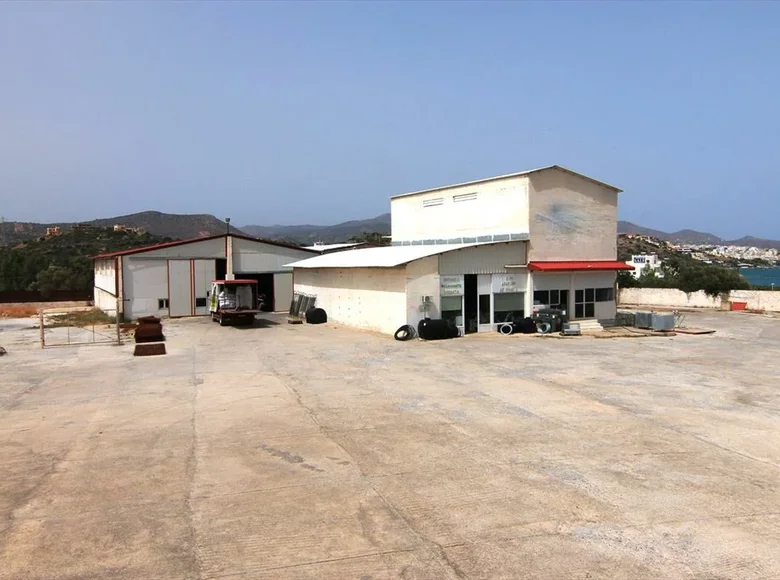 Commercial property 1 500 m² in Agios Nikolaos, Greece