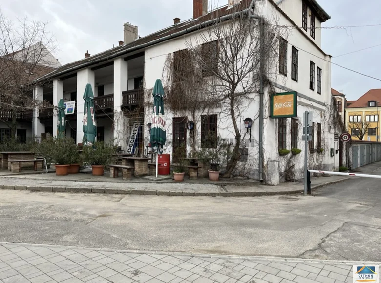 Commercial property 58 m² in Pecsi jaras, Hungary