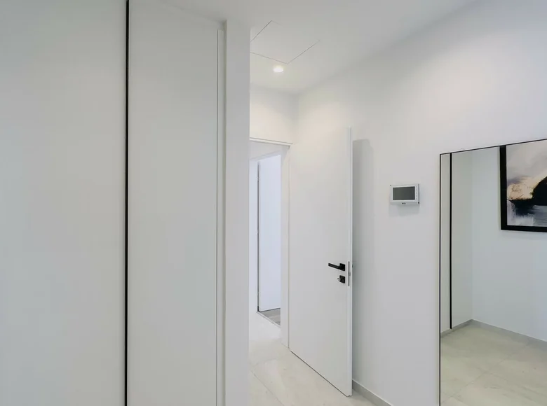 5 bedroom apartment  in Koinoteta Agiou Tychona, Cyprus