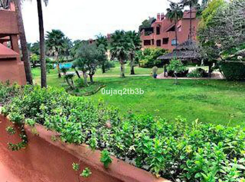 3 bedroom apartment  Estepona, Spain