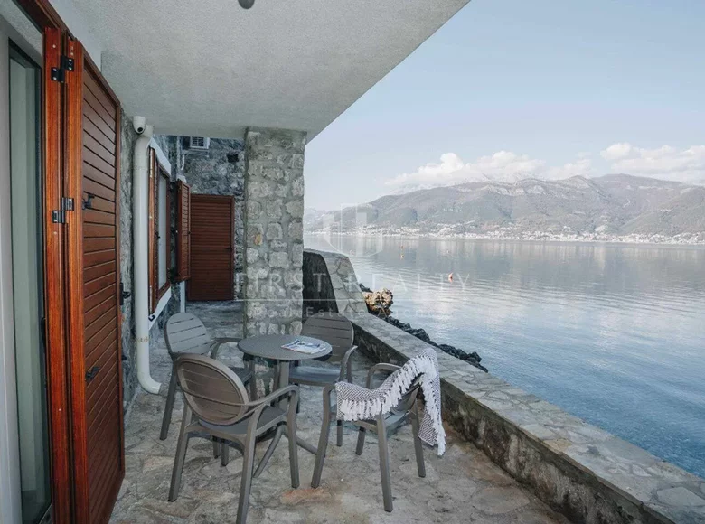 Villa 7 habitaciones 300 m² Krasici, Montenegro