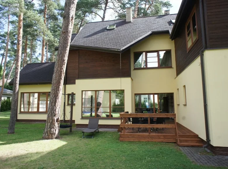 Casa 7 habitaciones 365 m² Jurmala, Letonia