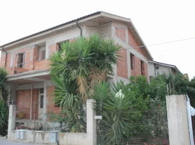 3 bedroom house 540 m² Cianciana, Italy