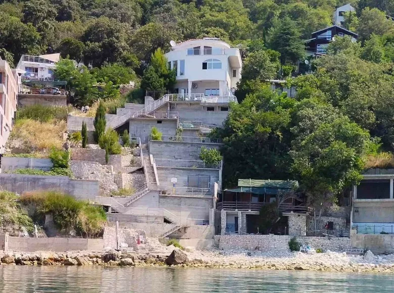 House 280 m² Montenegro, Montenegro