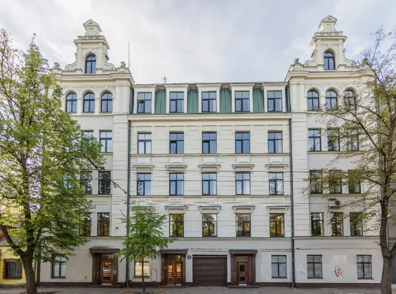 Dochodowa nieruchomość 1 687 m² w Ryga, Łotwa
