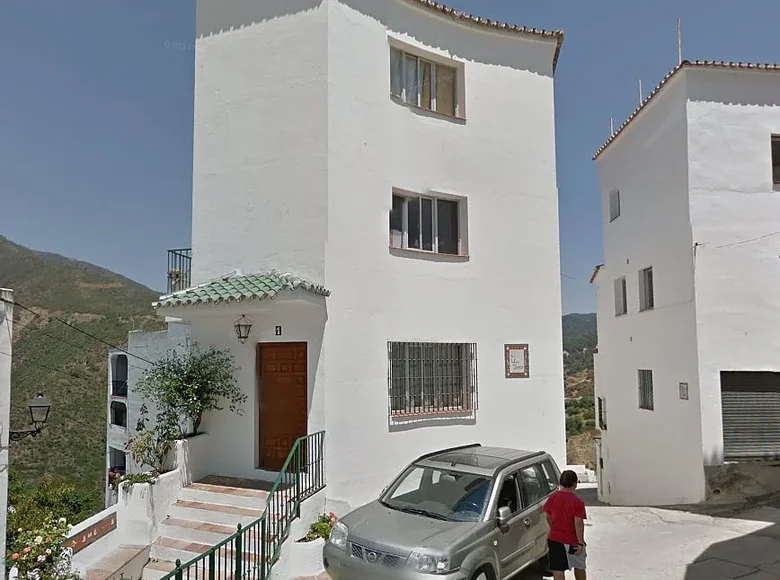 Penthouse 5 bedrooms 173 m² Istan, Spain