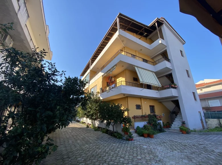 Casa 992 m² Vlora, Albania