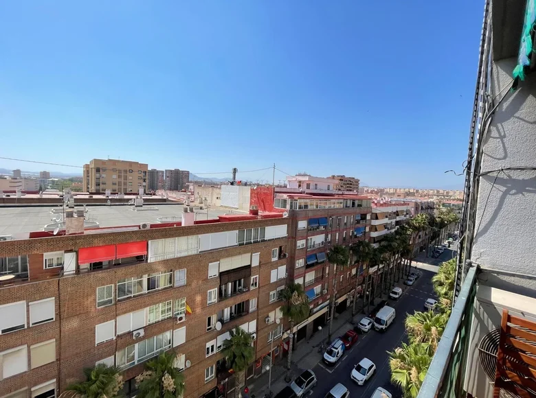 4 bedroom apartment  Alicante, Spain