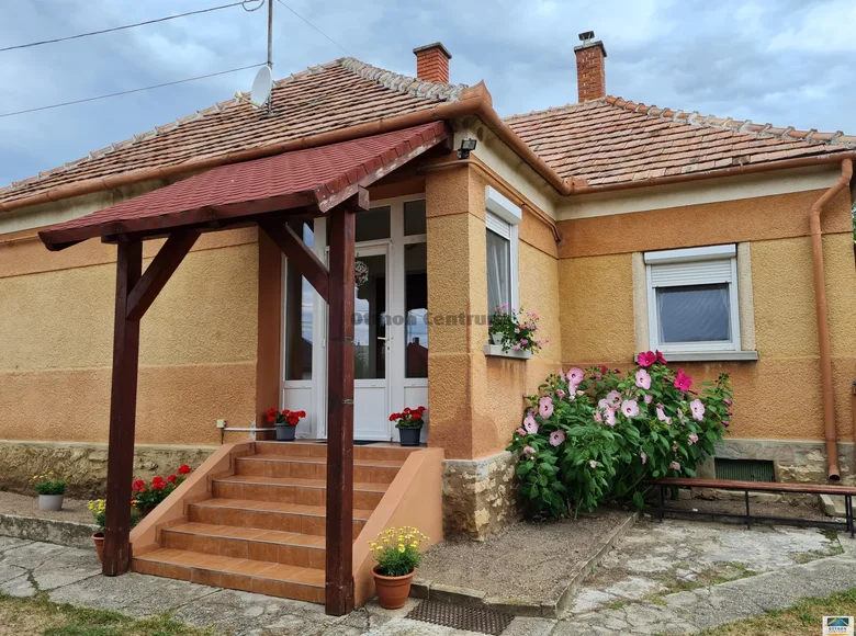 2 room house 93 m² Tapolca, Hungary