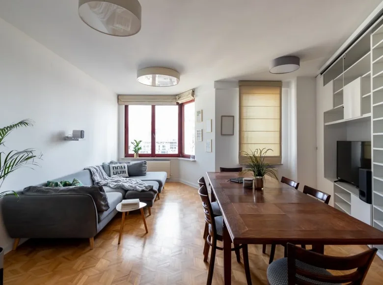 Mieszkanie 4 pokoi 106 m² Warszawa, Polska
