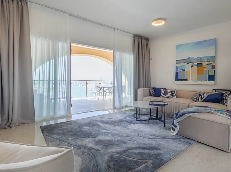 3 bedroom apartment 131 m² in Limassol, Cyprus