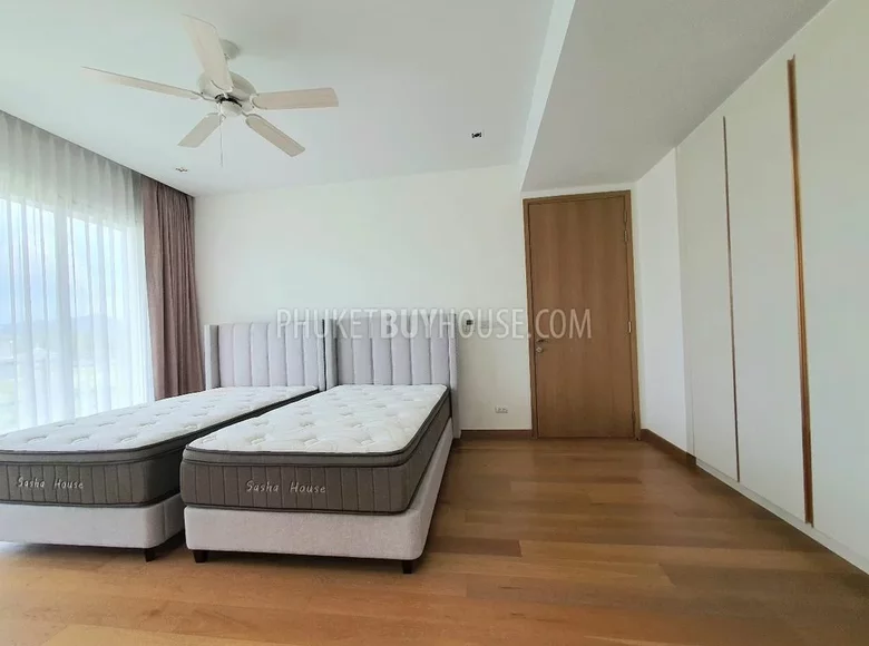 4 bedroom house 671 m² Phuket, Thailand