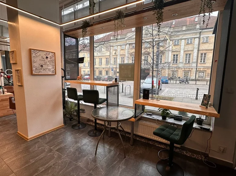 Commercial property 103 m² in Warsaw, Poland