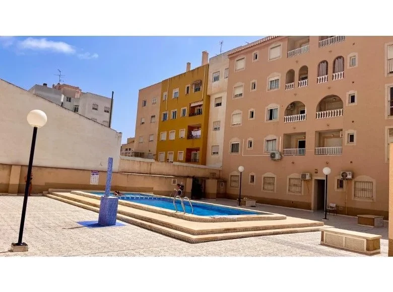 2 bedroom apartment  Torrevieja, Spain