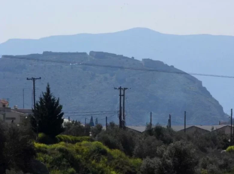 Земельные участки 11 000 м² периферия Пелопоннес, Греция