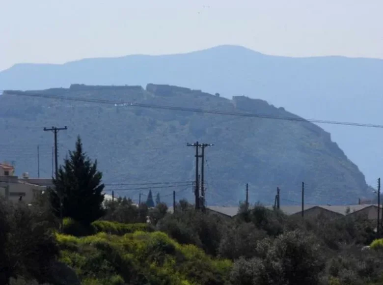 Land 11 000 m² Peloponnese Region, Greece