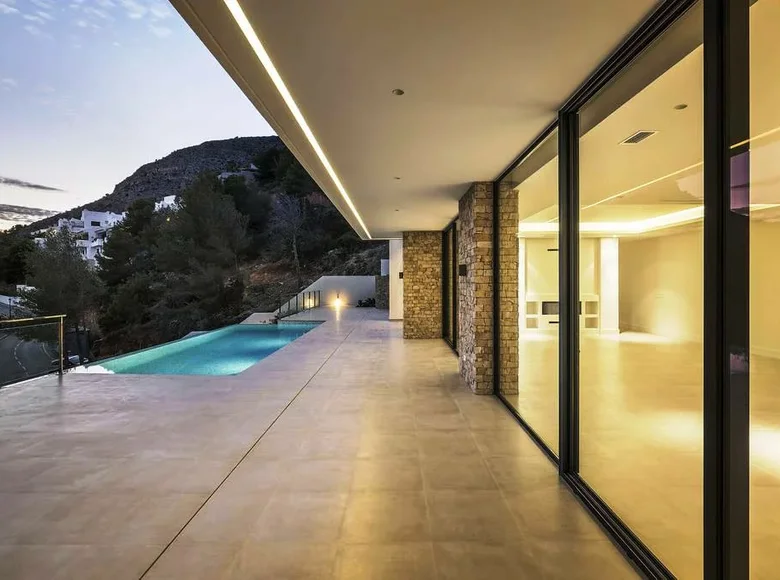 4 bedroom Villa 560 m² Altea, Spain