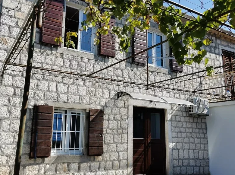Townhouse 4 bedrooms 156 m² Kotor, Montenegro