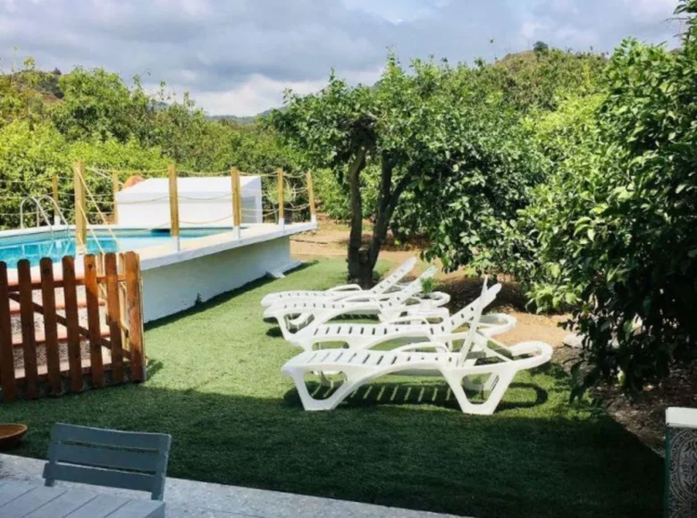 Dom 2 pokoi 150 m² Estepona, Hiszpania