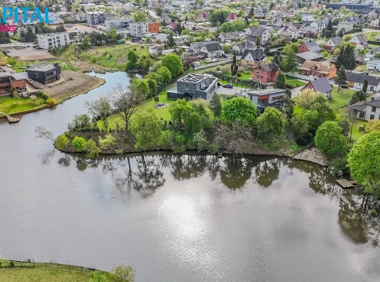 Atterrir  Kaunas, Lituanie