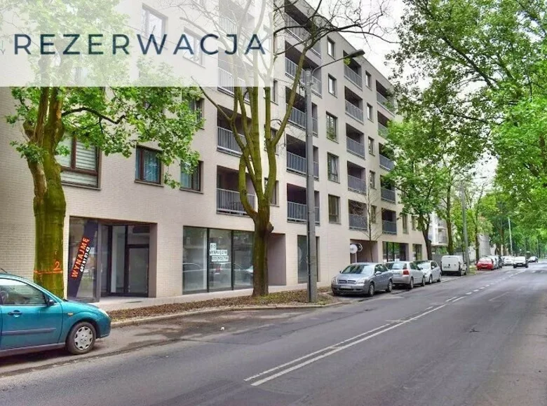 Propiedad comercial 16 m² en Poznan, Polonia