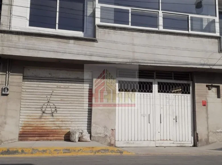 3 bedroom house 460 m² Ecatepec de Morelos, Mexico