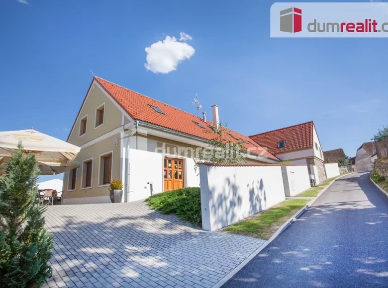 Commercial property 2 360 m² in Budweis, Czech Republic