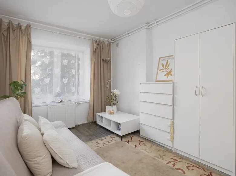 2 room apartment 46 m² Warsaw, Poland