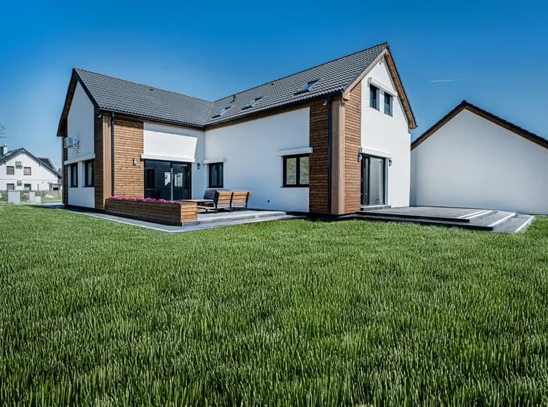 Maison 310 m² Cerekwica, Pologne