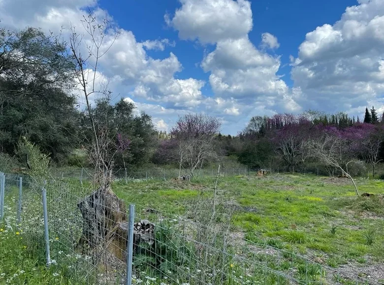 Land 1 room  Kastellani, Greece