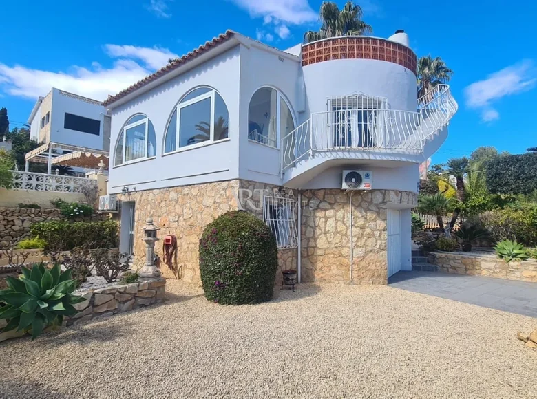 Villa de tres dormitorios 155 m² Alfaz del Pi, España