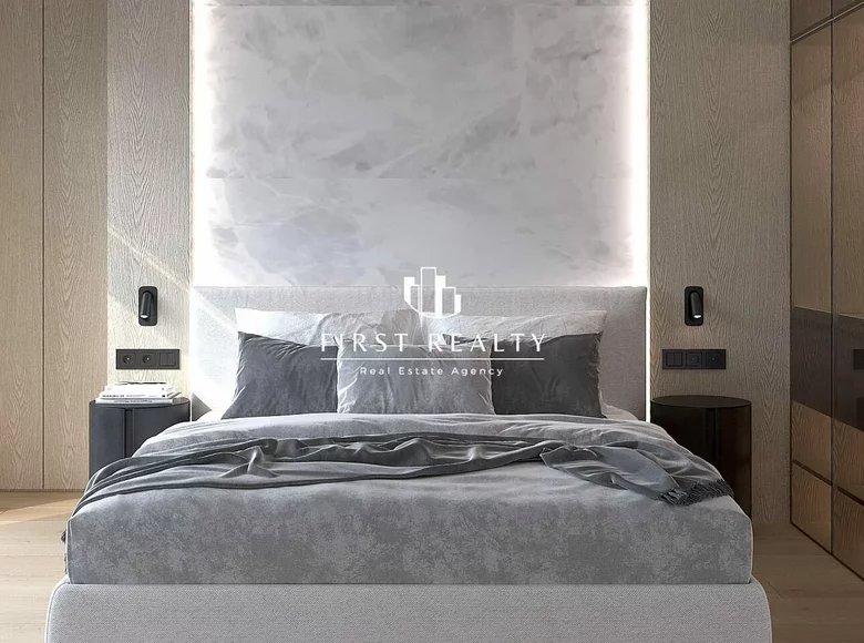 2 bedroom penthouse 137 m² Tivat, Montenegro