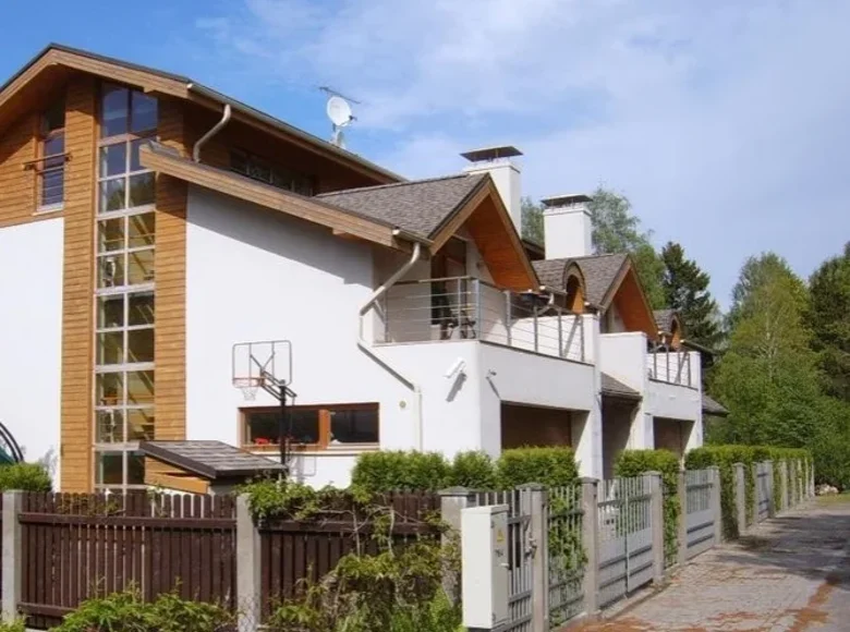 Вилла 5 спален 280 м² Юрмала, Латвия