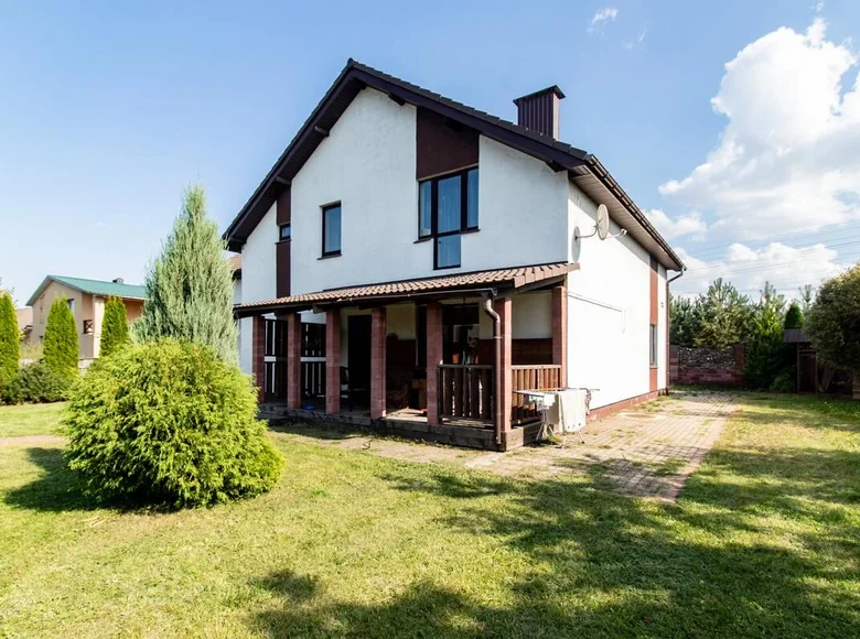 Casa 273 m² Tarasava, Bielorrusia