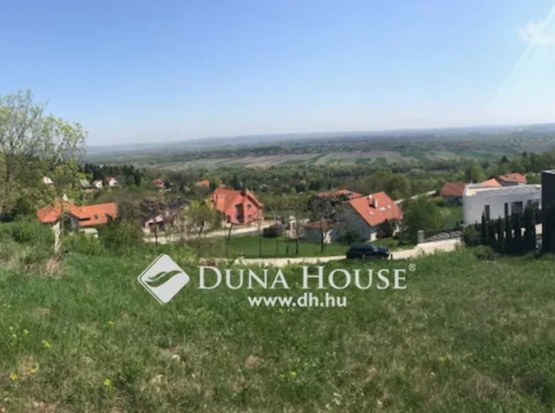 Grundstück 1 093 m² Komitat Pest, Ungarn