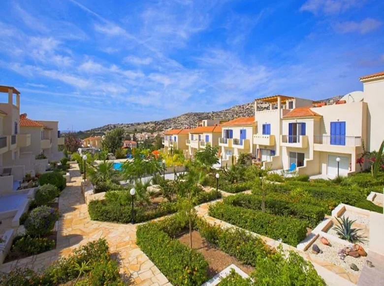 Szeregowiec 1 pokój 84 m² Kathikas, Cyprus