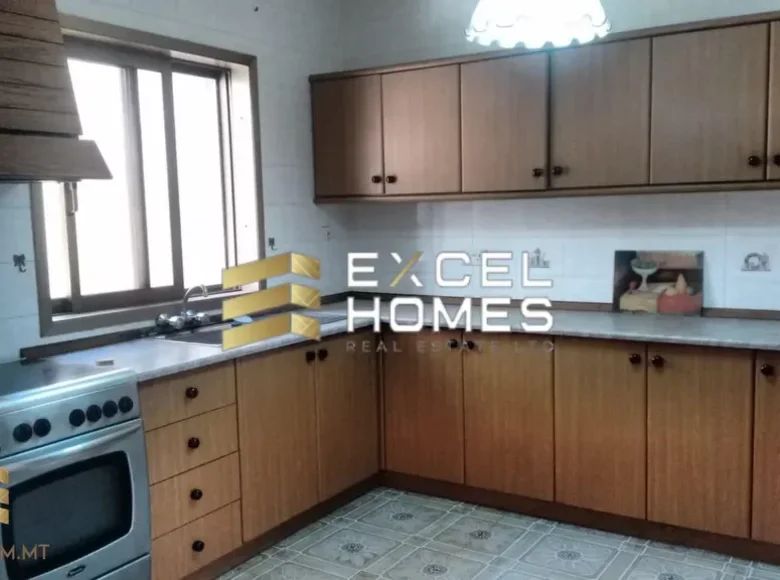 4 bedroom house  in L-Imgarr, Malta