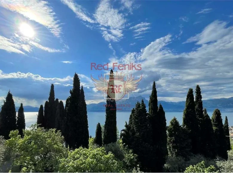 2 bedroom apartment 105 m² Torri del Benaco, Italy