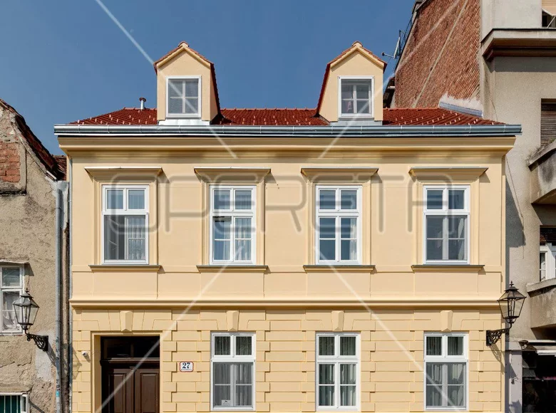 Casa 6 habitaciones 200 m² Zagreb, Croacia
