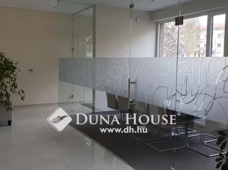 Commercial property 166 m² in Sopron, Hungary