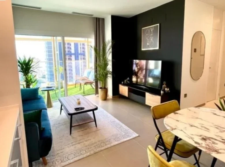 Mieszkanie 2 pokoi 75 m² Benidorm, Hiszpania