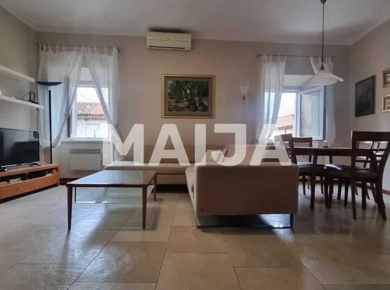 Mieszkanie 3 pokoi 76 m² Krk, Chorwacja