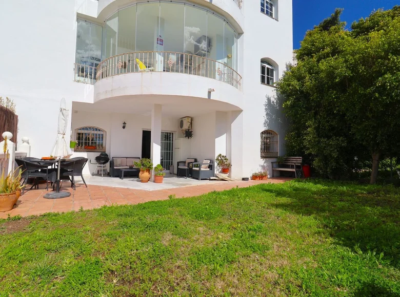 Wohnung 2 Schlafzimmer 89 m² Estepona, Spanien
