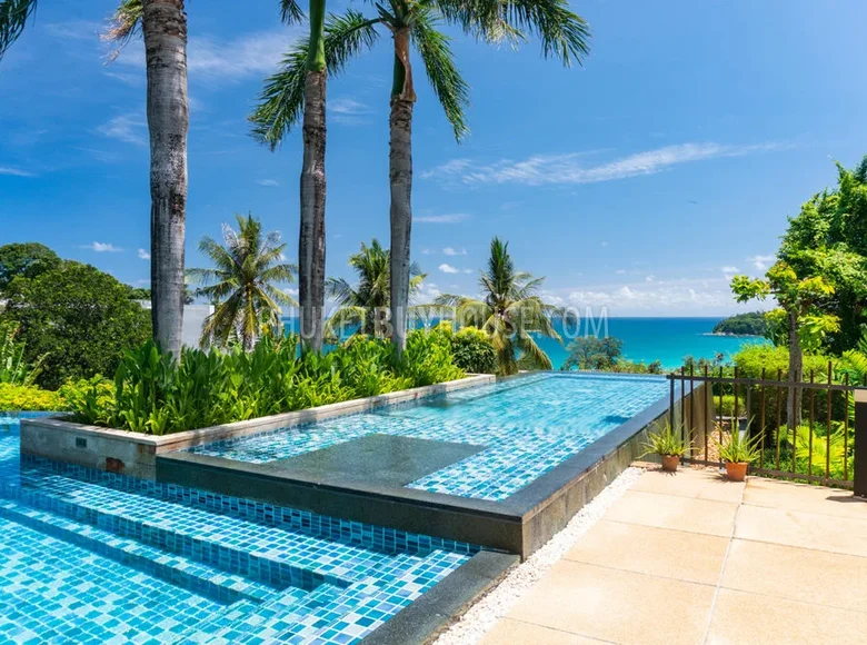 2 bedroom condo 195 m² Phuket, Thailand