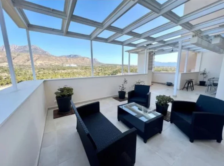 2 bedroom apartment 140 m² Benidorm, Spain