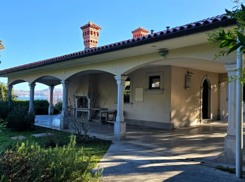 3-Schlafzimmer-Villa 300 m² Umag, Kroatien