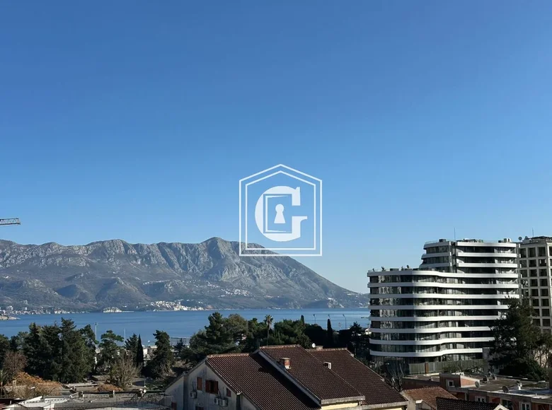 3 bedroom apartment 83 m² Budva, Montenegro