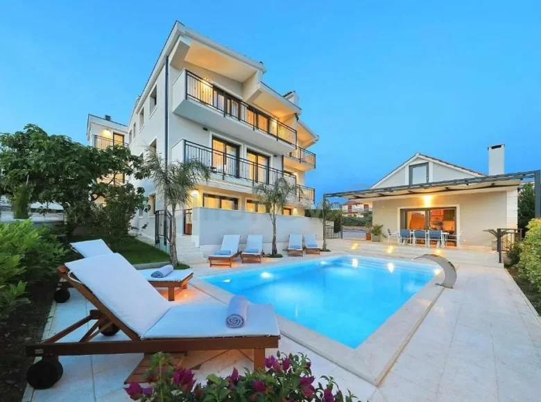 Villa de 9 habitaciones 600 m² Grad Zadar, Croacia