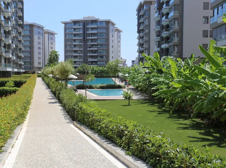 Mieszkanie 3 pokoi 90 m² Konyaalti, Turcja