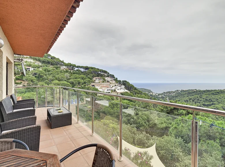 villa de 5 chambres 230 m² Serrabrava, Espagne